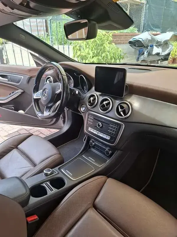 Usata Mercedes CLA220 Shooting Brake Premium 177 CV (130 kW) 2017 Station wagon