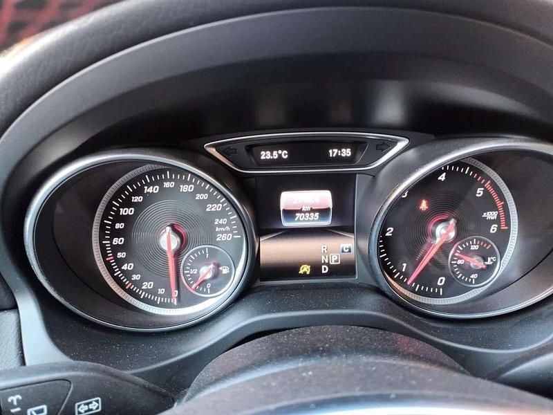 Usata Mercedes CLA220 Executive 170 CV (125 kW) 2019 Other Berlina