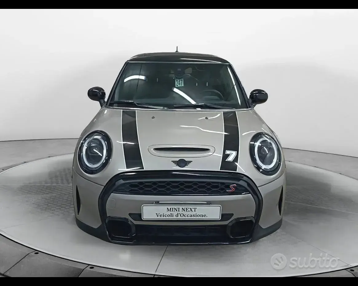 Usata Mini Cooper S 178 CV (130 kW) 2021 Rosso Utilitaria