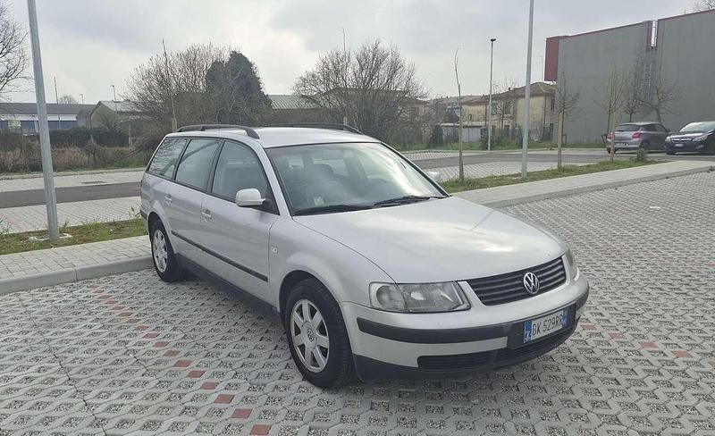 Usata VW Passat Edition 150 CV (110 kW) 2000 Berlina