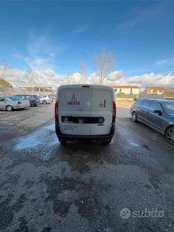 Usata Fiat Doblò 120 CV (88 kW) 2017 Monovolume