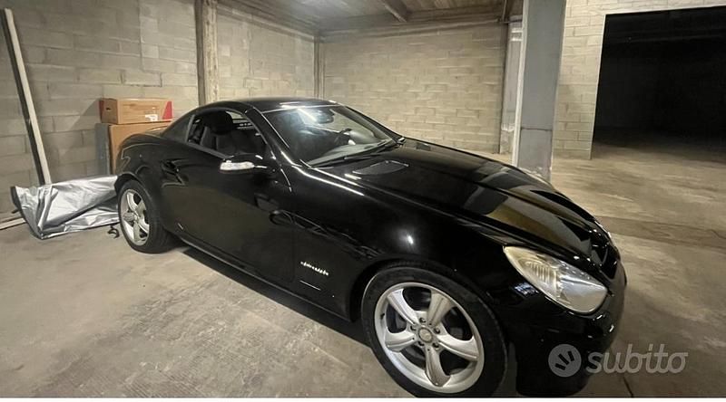 Usata Mercedes SLK200 163 CV (119 kW) 2008 Nero Cabrio