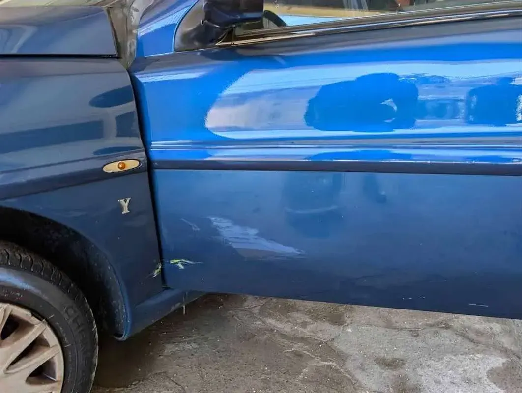 Usata Lancia 2000 60 CV (44 kW) 2003 Blu/azzurro Berlina
