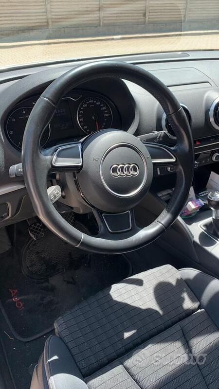 Usata Audi A3 Ambition 105 CV (77 kW) 2014 Bianco Berlina