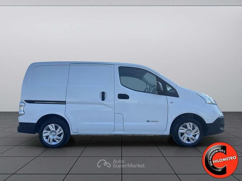 Usata Nissan e-NV200 80 kW (109 CV) 2019 Bianco pastello Monovolume