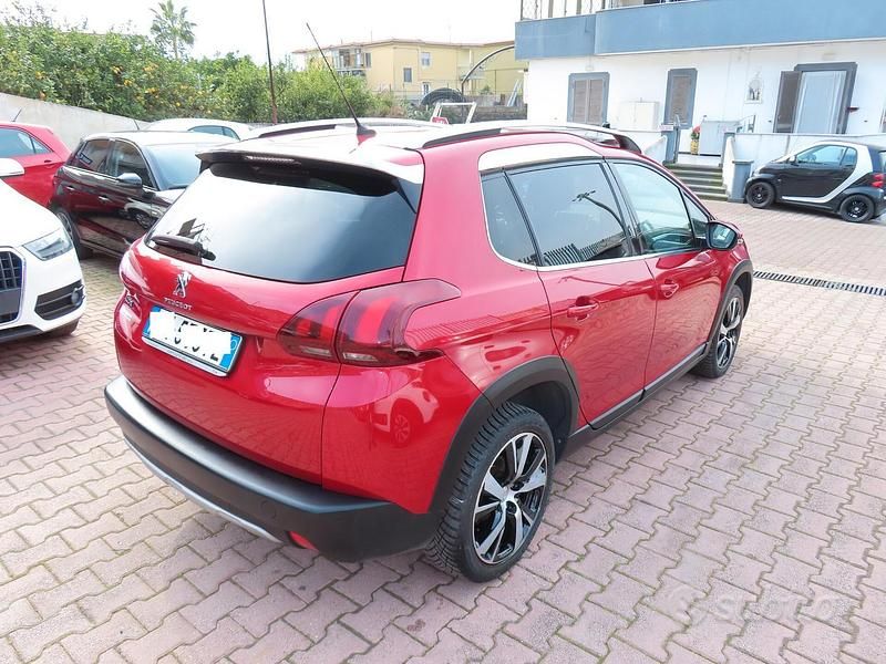Usata Peugeot 2008 Allure 120 CV (88 kW) 2017 Rosso SUV