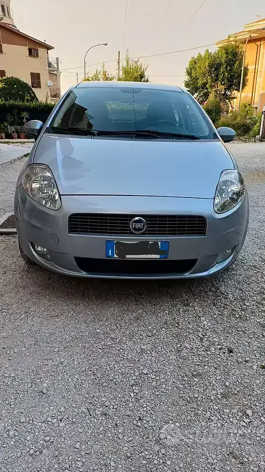 Usata Fiat Grande Punto 77 CV (56 kW) 2006 Grigio Utilitaria