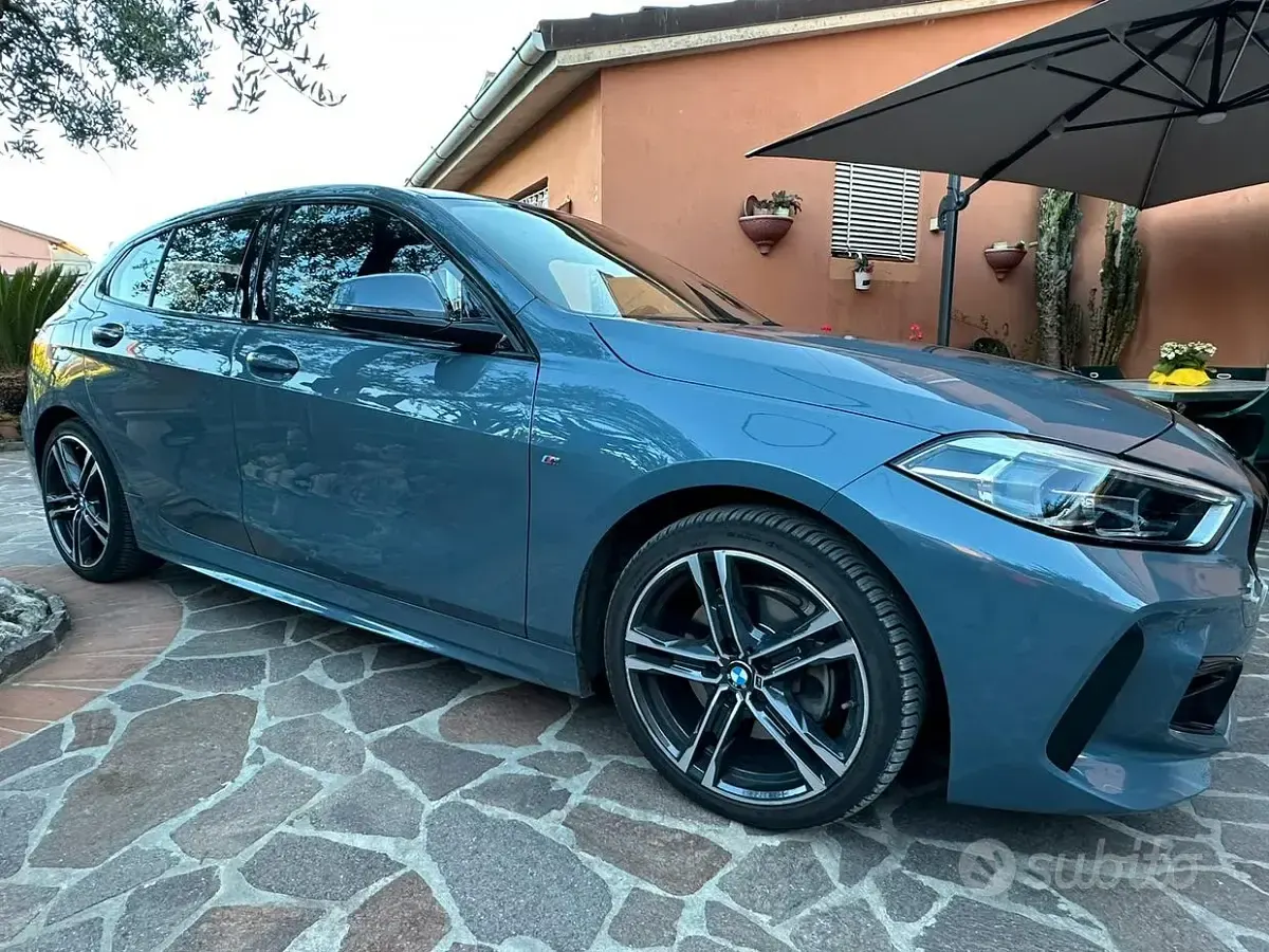 Gebraucht BMW 118 M Sport 136 PS (100 kW) 2022 Grau Kleinwagen