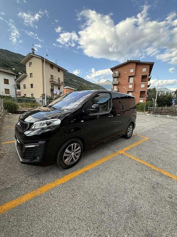 Nero Usata 2018 Peugeot Traveller Monovolume | 24.000 € (Buon prezzo) - Immagine 1/4