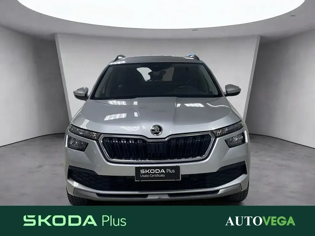 Usata Skoda Kamiq Ambition 110 CV (80 kW) 2021 Grigio / pastello SUV