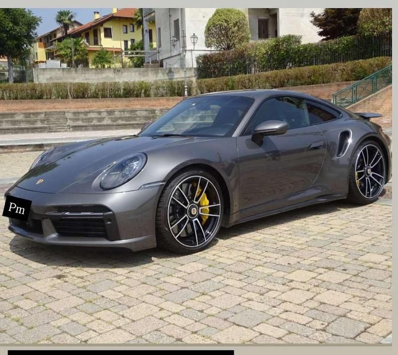 Usata Porsche 992 650 CV (478 kW) 2021 Grigio Coupé