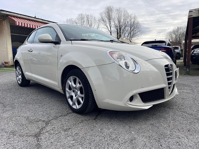 Usata Alfa Romeo MiTo Progression 154 CV (113 kW) 2009 Beige Utilitaria
