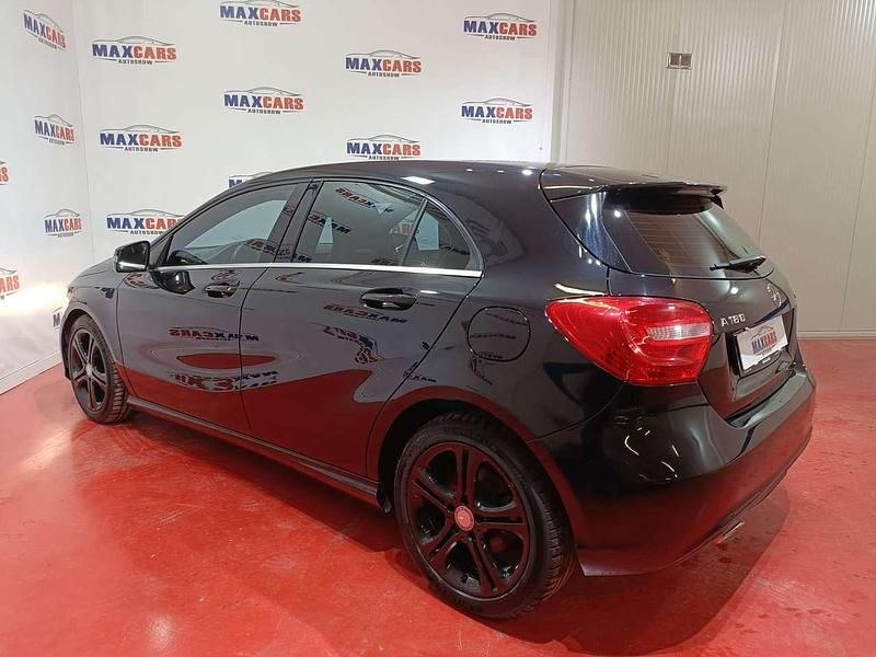 Usata Mercedes A180 109 CV (80 kW) 2013 Nero Berlina