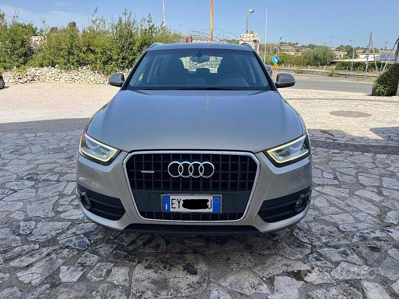 Argento Usata 2012 Audi Q3 Advanced SUV | 9800 € (Buon prezzo) - Immagine 1/4