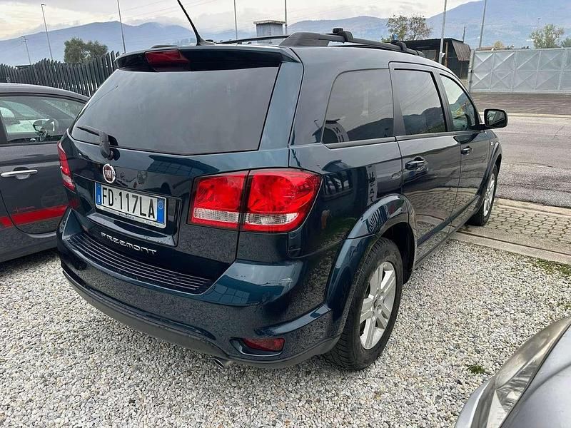 Usata Fiat Freemont Urban 140 CV (102 kW) 2016 Blu/azzurro SUV