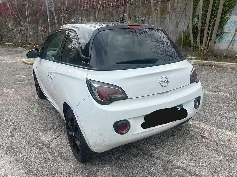 Usata Opel Adam Glam 87 CV (63 kW) 2015 Bianco Utilitaria