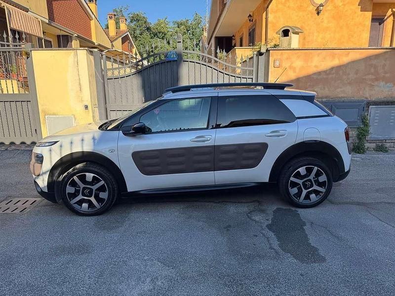 Bianco Usata 2014 Citroën C4 Cactus Shine Due volumi | 8000 € (Buon prezzo) - Immagine 1/4