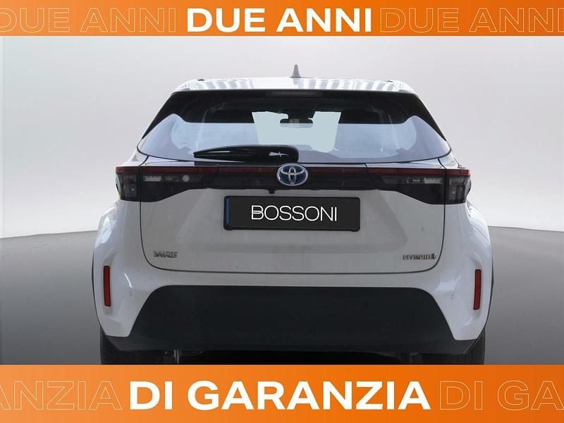 Begagnad Toyota Yaris Cross Business Edition 116 HK (85 kW) 2021 Vit SUV