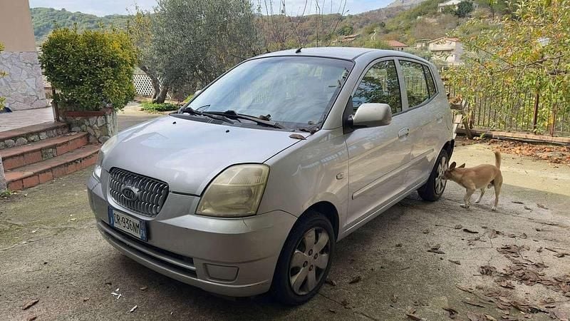 Usata Kia Picanto EX 65 CV (47 kW) 2004 Grigio Utilitaria