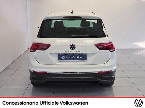 Usata VW Tiguan Life 150 CV (110 kW) 2021 Bianco SUV