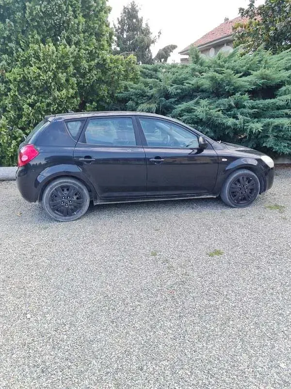 Usata Kia Ceed LX 90 CV (66 kW) 2007 Utilitaria