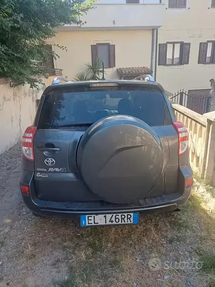 Usata Toyota RAV4 150 CV (110 kW) 2013 SUV