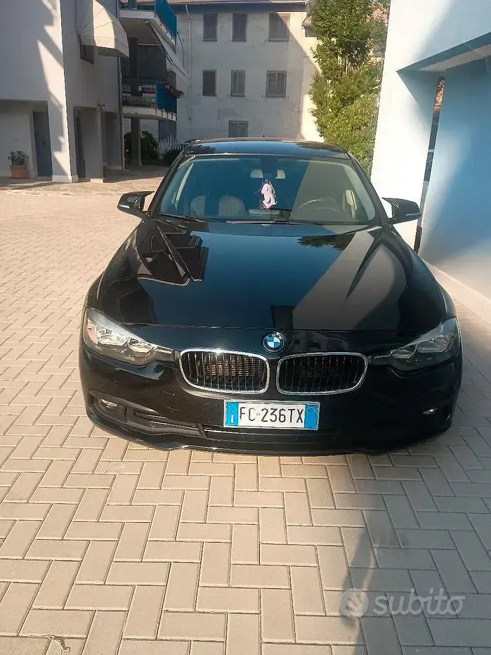 Usata BMW 318 143 CV (105 kW) 2016 Nero Station wagon