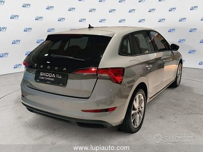 Usata Skoda 110 R Style 110 CV (80 kW) 2024 Gray Berlina