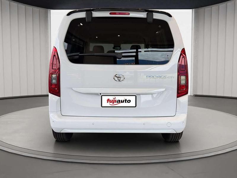 Nuova Toyota Proace Verso City 110 CV (80 kW) 2025 Bianco Station wagon