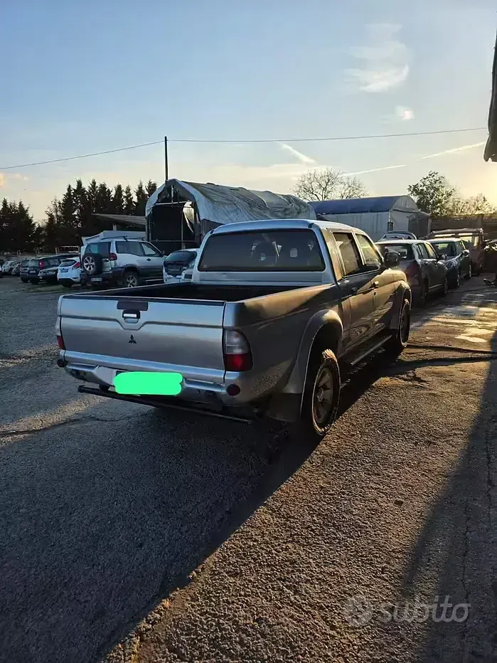 Usata Mitsubishi L200 116 CV (85 kW) 2006 Pick-up
