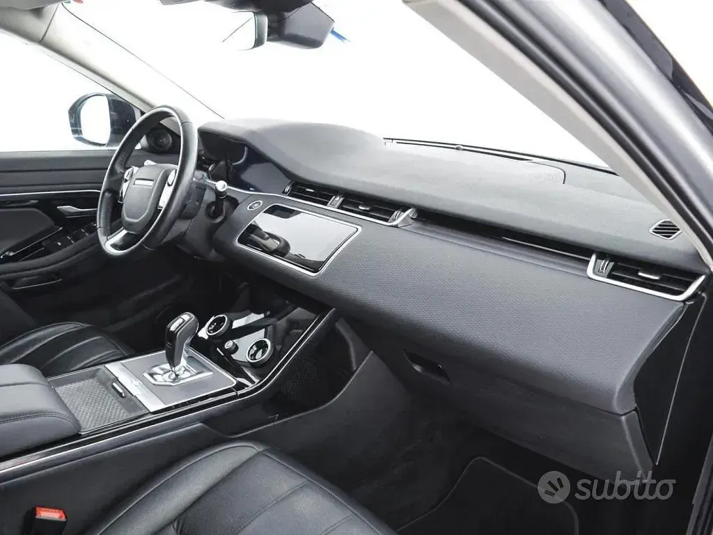 Käytetty Land Rover Range Rover evoque S 150 HP (110 kW) 2020 Hopea Katumaasturi