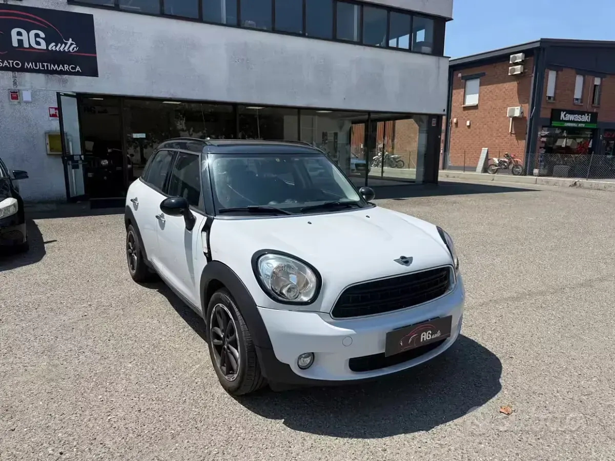 Usata Mini Cooper D Countryman 111 CV (81 kW) 2015 Bianco SUV