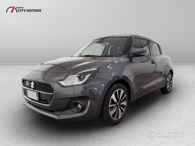 Usata Suzuki Swift 90 CV (66 kW) 2020 Grigio Utilitaria
