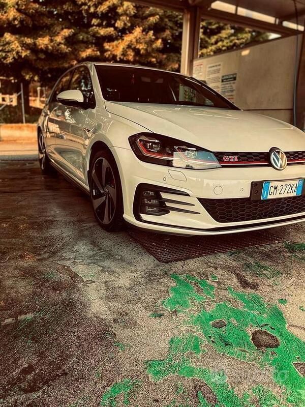 Usata VW Golf VII GTI 245 CV (180 kW) 2019 Bianco Utilitaria