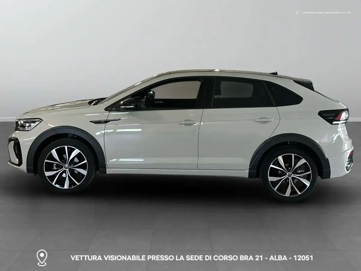 Usata VW Taigo R-line 110 CV (80 kW) 2023 Ascot grey deep black perlato SUV