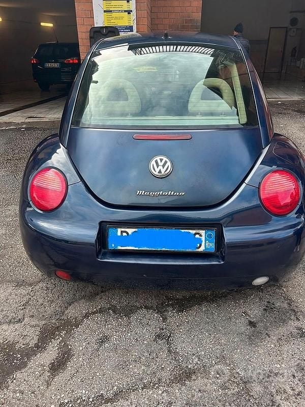 Usata VW Beetle 102 CV (75 kW) 2001 Blu Utilitaria