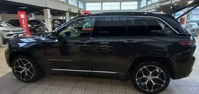 Usata Jeep Grand Cherokee Summit 272 CV (200 kW) 2023 Nero SUV