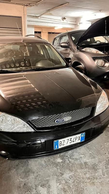 Usata Ford Mondeo 2002 Nero Station wagon