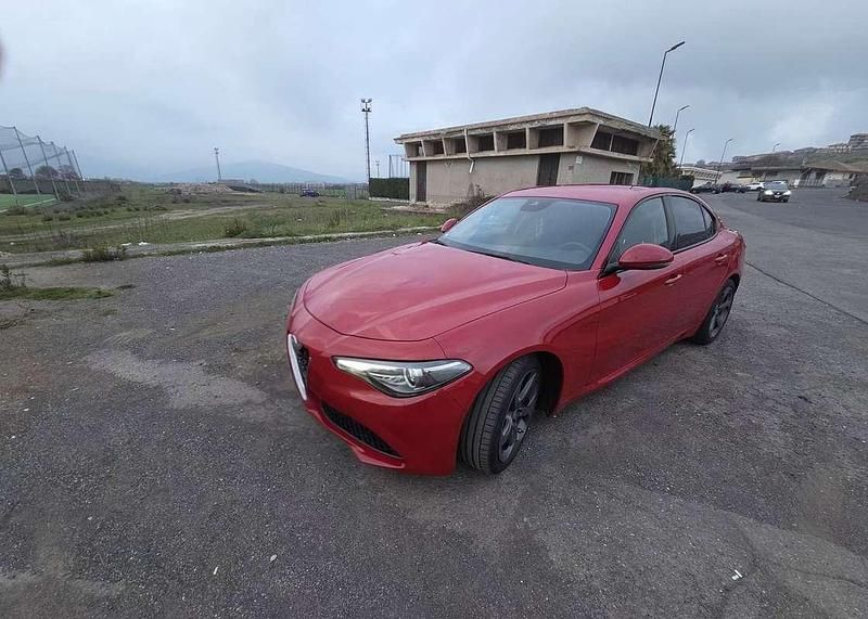 Usata Alfa Romeo Giulia Super 200 CV (147 kW) 2018 Rosso Berlina