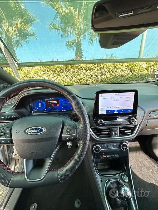 Usata Ford Puma ST-Line 125 CV (91 kW) 2020 Grigio SUV