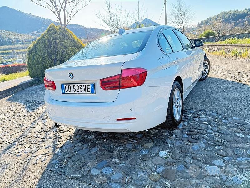 Usata BMW 318 150 CV (110 kW) 2018 Bianco Berlina