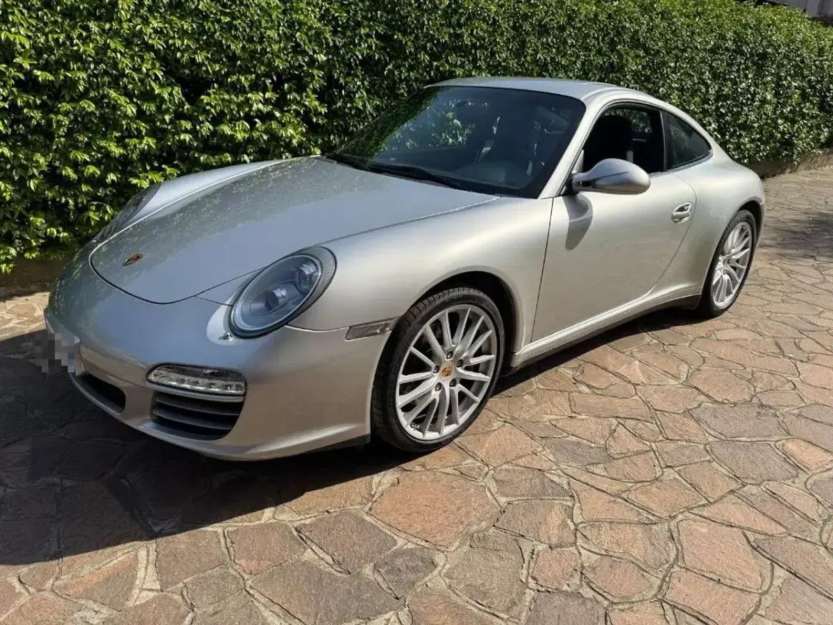 Usata Porsche 911 Carrera 4 345 CV (253 kW) 2010 Argento Coupé