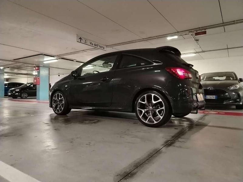 Usata Opel Corsa OPC 207 CV (152 kW) 2016 Utilitaria