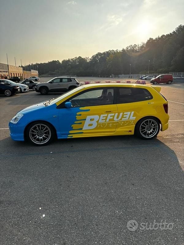 Nero Usata 2003 Honda Civic Type R Tre volumi | 18.000 € (Cara) - Immagine 1/4