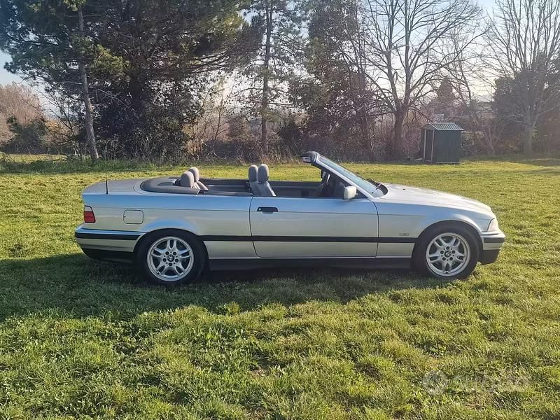 Usata BMW 320 Cabriolet Comfort Edition 150 CV (110 kW) 1999 Grigio Cabrio