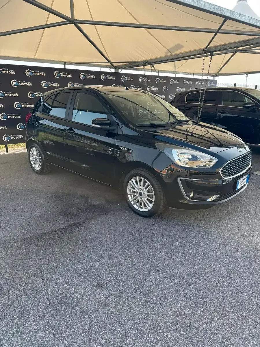 Usata Ford Ka Plus Ultimate 86 CV (63 kW) 2019 Nero Utilitaria