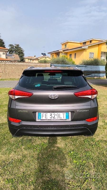 Usata Hyundai Tucson 116 CV (85 kW) 2017 Grigio SUV