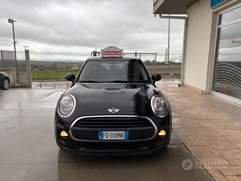 Usata Mini One D Hype 95 CV (69 kW) 2016 Nero Utilitaria
