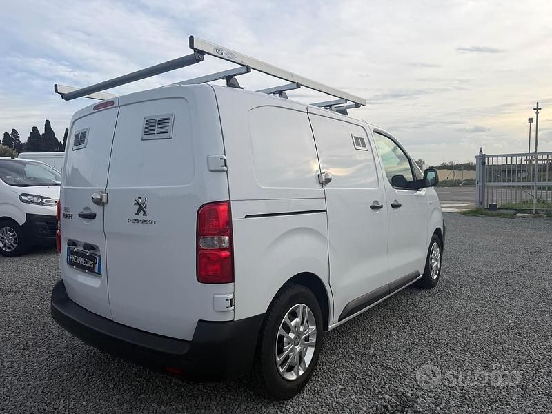 Usata Peugeot Expert 120 CV (88 kW) 2022 Bianco Furgone