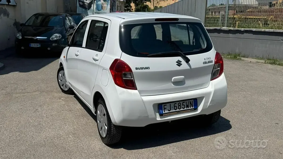 Usata Suzuki Celerio 68 CV (50 kW) 2017 Bianco Utilitaria